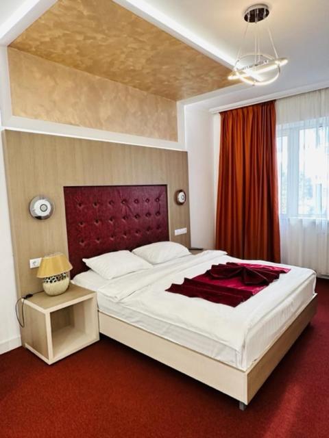 Hotel Bulevard Prestige Slatina  Ngoại thất bức ảnh