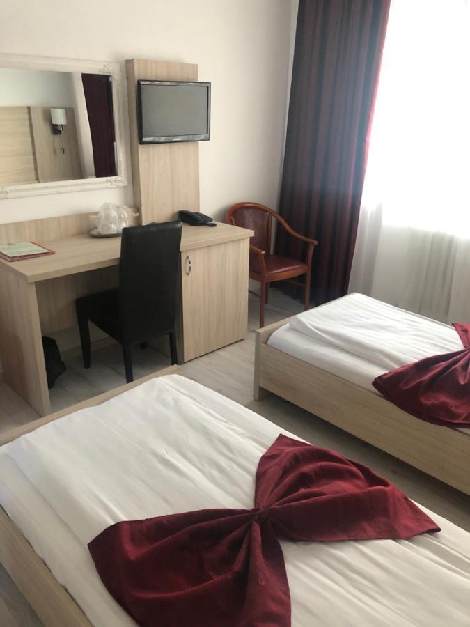 Hotel Bulevard Prestige Slatina  Ngoại thất bức ảnh